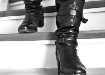 A maneira certa de preservar suas botas de couro