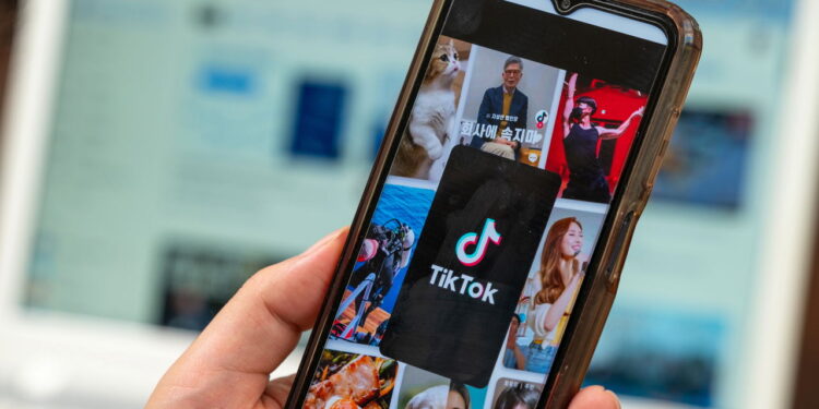 Tendências que viralizam no tiktok  - Créditos: depositphotos.com / jypix