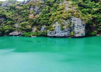 Lagoa dos Cristais - Créditos: https://pxhere.com/pt/photo/1455845