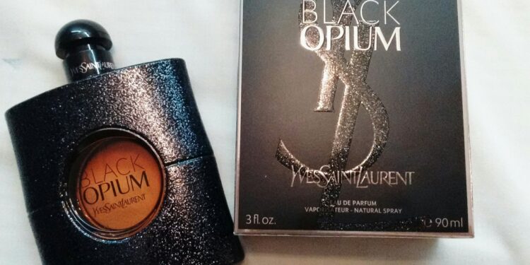 Perfumes de luxo que influenciaram tendências na moda