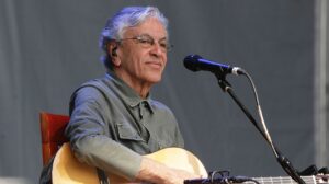 O amor de Caetano Veloso por plantas e natureza