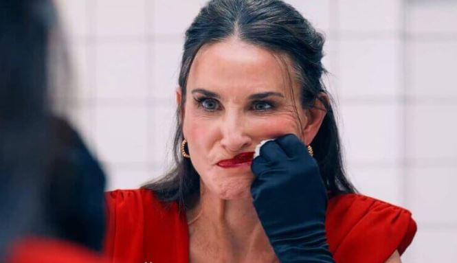 Setembro Amarelo_ A Substância_Demi Moore_batom Borrado_Renata Barros