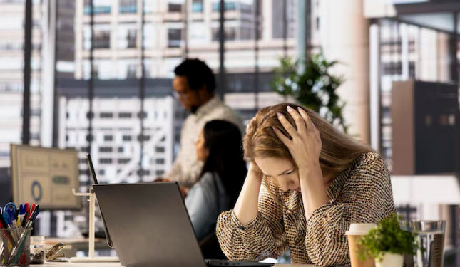 Burnout: veja como aliviar. Foto: FreePik