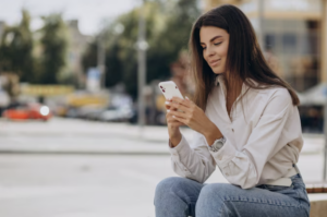 Redes sociais nos levam a comparações extremas. Foto: FreePik