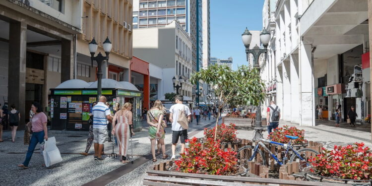 Curitiba cidade inovadora - Créditos: depositphotos.com / vbacarin
