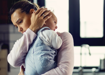 Depressão pós-parto tem cura! Foto: FreePik