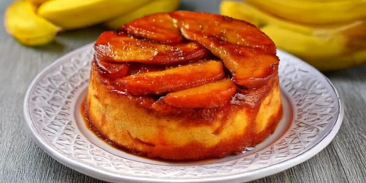 torta invertida de banana caramelizada