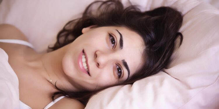 Dia do Sexo pede comemoração afinal, a prática faz bem para a saúde física e mental. Foto: Pixabay