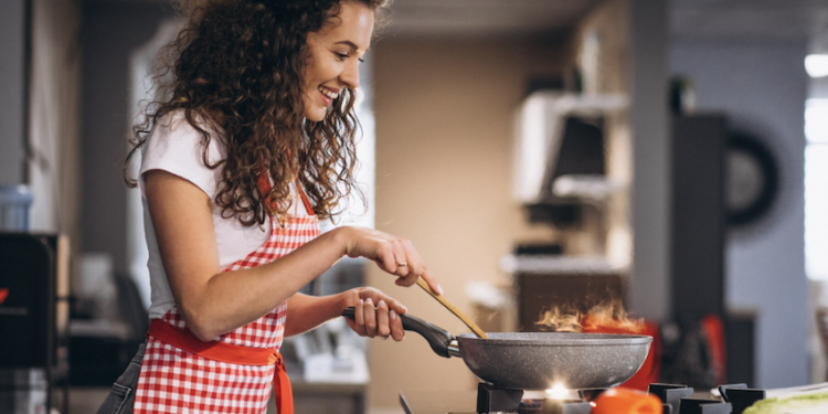 Confira dicas para você cozinhar melhor. Foto: FreePik