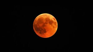 Que horas vai ser o eclipse lunar