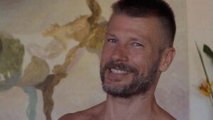 A planta que o Rodrigo Hilbert usa nas receitas e fortalece o sistema imunológico