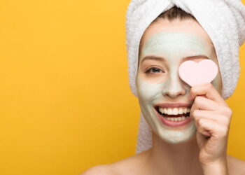 Máscara facial caseira - Créditos: depositphotos.com / HayDmitriy