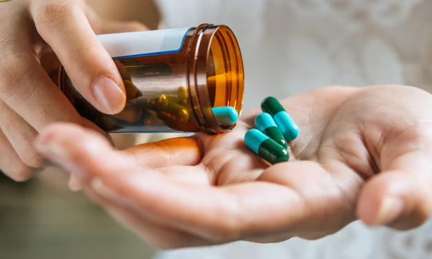 Onde descartar medicamentos antigos? Foto: FreePik