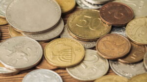 Moedas com esse defeito estão valendo uma pequena fortuna no Brasil