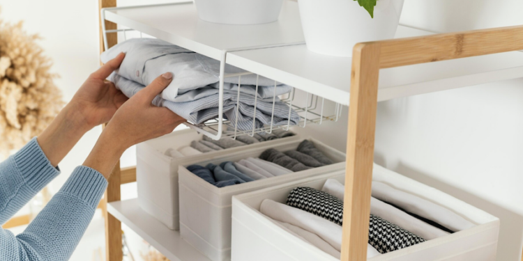 Manter a casa organizada nem sempre depende de grandes investimentos. Foto: FreePik