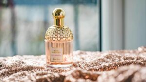 O jeito de guardar seu perfume pode deixar ele mais fraco, veja o que não fazer