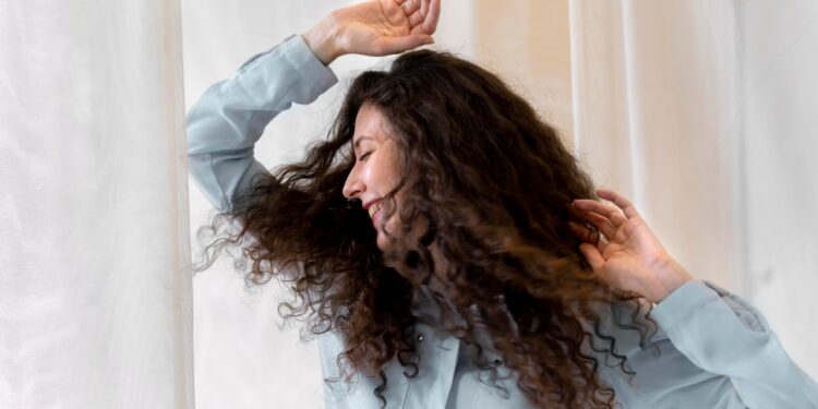 produtos que tiram o frizz do cabelo