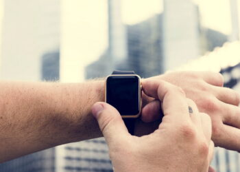 Smartwatch - Créditos: depositphotos.com / Rawpixel