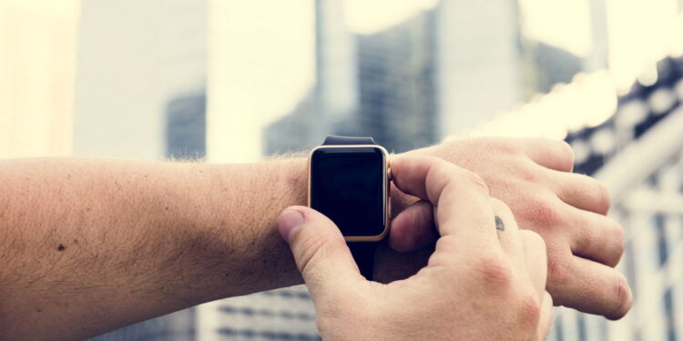 Smartwatch - Créditos: depositphotos.com / Rawpixel