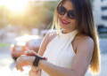 Como compor um visual com relógio? Foto: FreePik