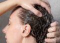 Na perfumaria: 5 shampoos para queda de cabelo - Freepik