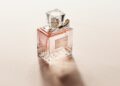 O impacto das embalagens de perfume na moda