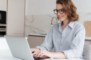 Como recuperar a produtividade no trabalho? Foto: FreePik