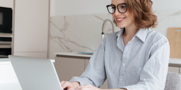 Como recuperar a produtividade no trabalho? Foto: FreePik