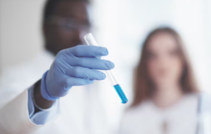 Veja curiosidades sobre testes genéticos e de DNA. Foto: FreePik