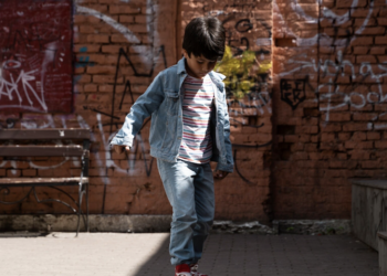 Trabalho infantil aumenta no Brasil. Foto: FreePik