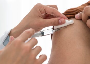 vacina contra câncer colorretal?