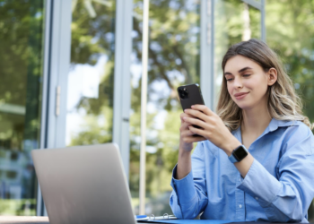 Whatsapp pode gerar hora extra. Foto: FreePik