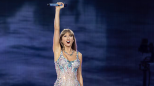 A mansão de Taylor Swift e seu jardim de flores raras