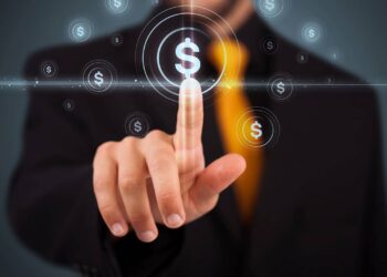 Expansão de soluções em nuvem promovendo maior eficiência e escalabilidade empresarial - Créditos: depositphotos.com / ra2studio