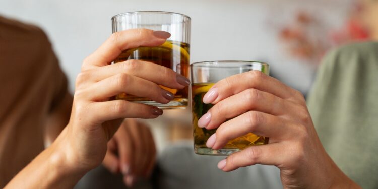 Álcool aumenta risco de demência
