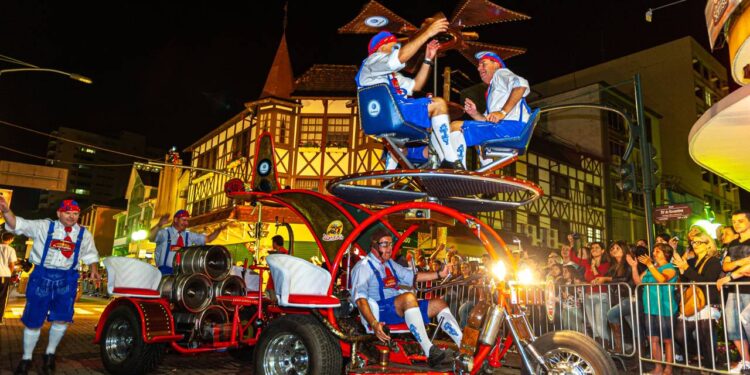 Blumenau Oktoberfest  - Créditos: depositphotos.com / dicasdomarkito