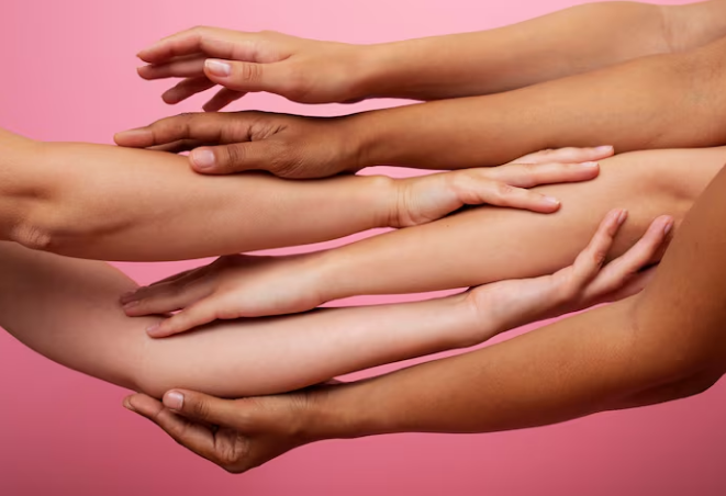 Fatos que toda mulher precisa saber sobre câncer de mama. Foto: FreePik