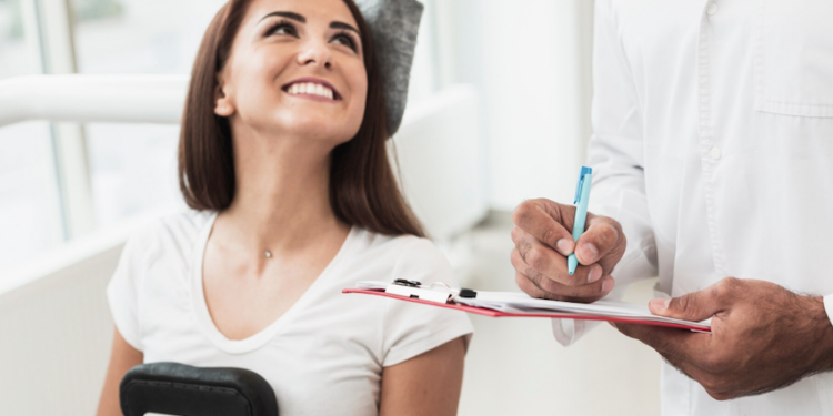 Entenda tudo sobre check up e proteja sua saúde. Foto: FreePik