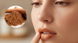 O truque da canela que deixa os lábios mais cheios em minutos