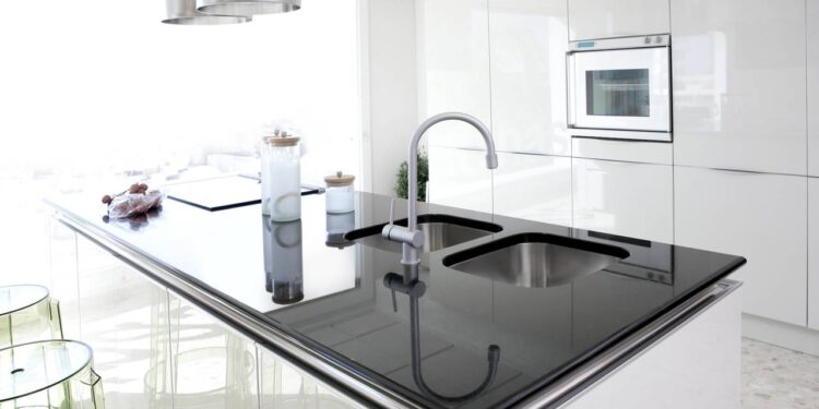 Limpeza imediata que garante praticidade e higiene constante. - Créditos: depositphotos.com / lunamarina