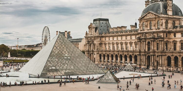 Museu do Louvre