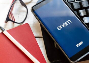 Simulados online que fortalecem o desempenho do estudante. - Créditos: depositphotos.com / julioricco