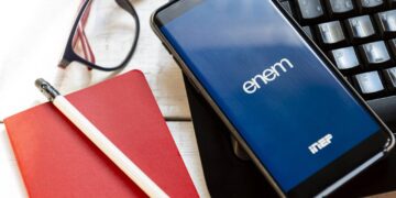 Simulados online que fortalecem o desempenho do estudante. - Créditos: depositphotos.com / julioricco