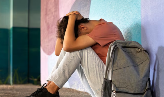 A Geração Z enfrenta índices inéditos de insatisfação e solidão. Foto: FreePik