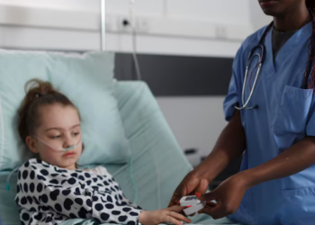 Entenda mais sobre Meningite C. Foto: FreePik