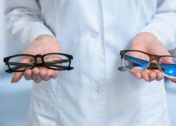 Lentes de grau - Créditos: depositphotos.com / AllaSerebrina