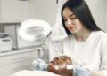 O que os dermatologistas nunca usam no próprio rosto