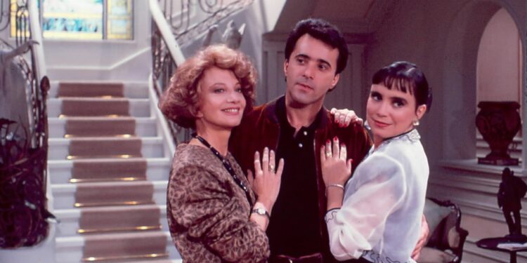 quando termina rainha da sucata