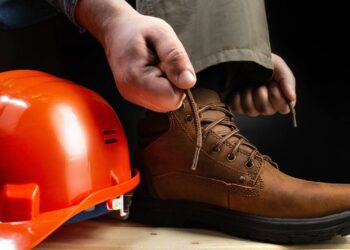 Ilustração de Sapatos de segurança - Créditos: depositphotos.com / breakermaximus