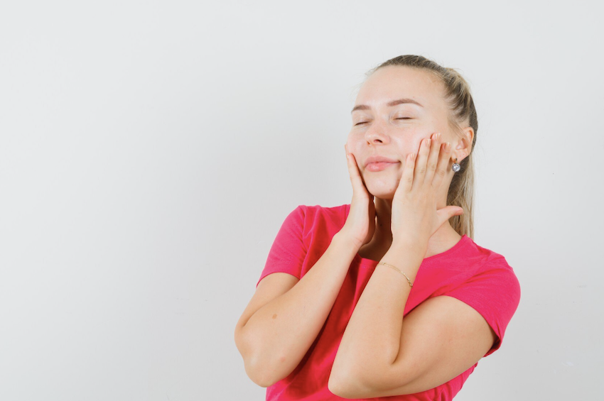 Skincare em adolescentes - conheça os riscos. Foto: FreePik